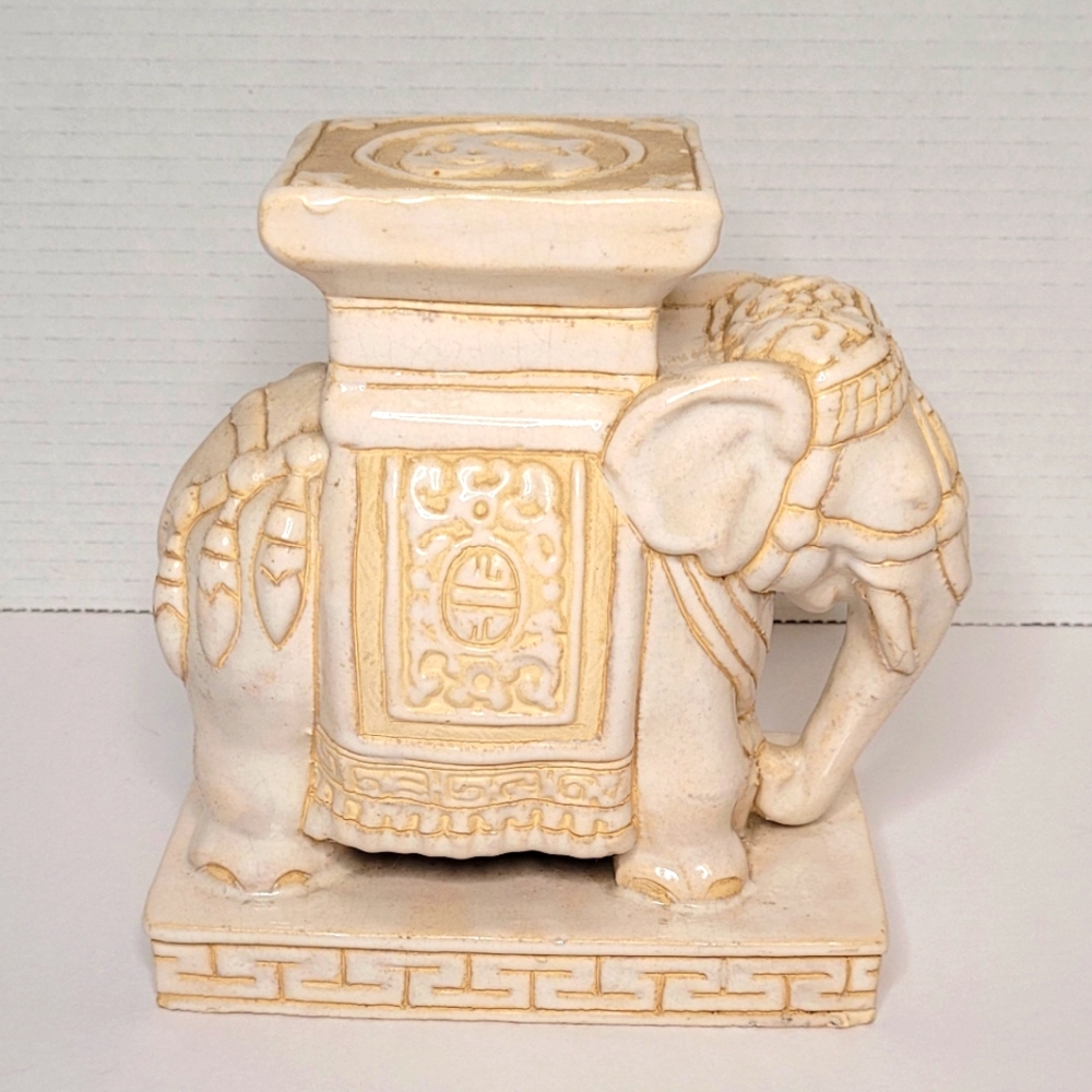 Asian Style Vintage Elephant Stand Statue - Picture 3 of 12